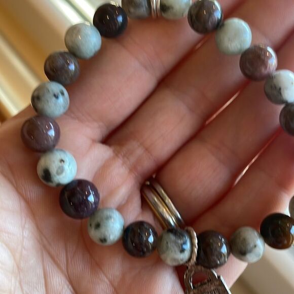 ADORABLE bracelet with a cute pendant - Picture 3 of 7